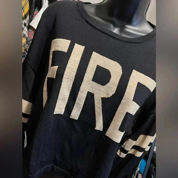 NWOT FIRE Sweater - S - Black, Gold Gabrielle Union NY & Co - Picture 4 of 4
